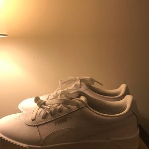 Puma Carina sneakers/ Never been Worn